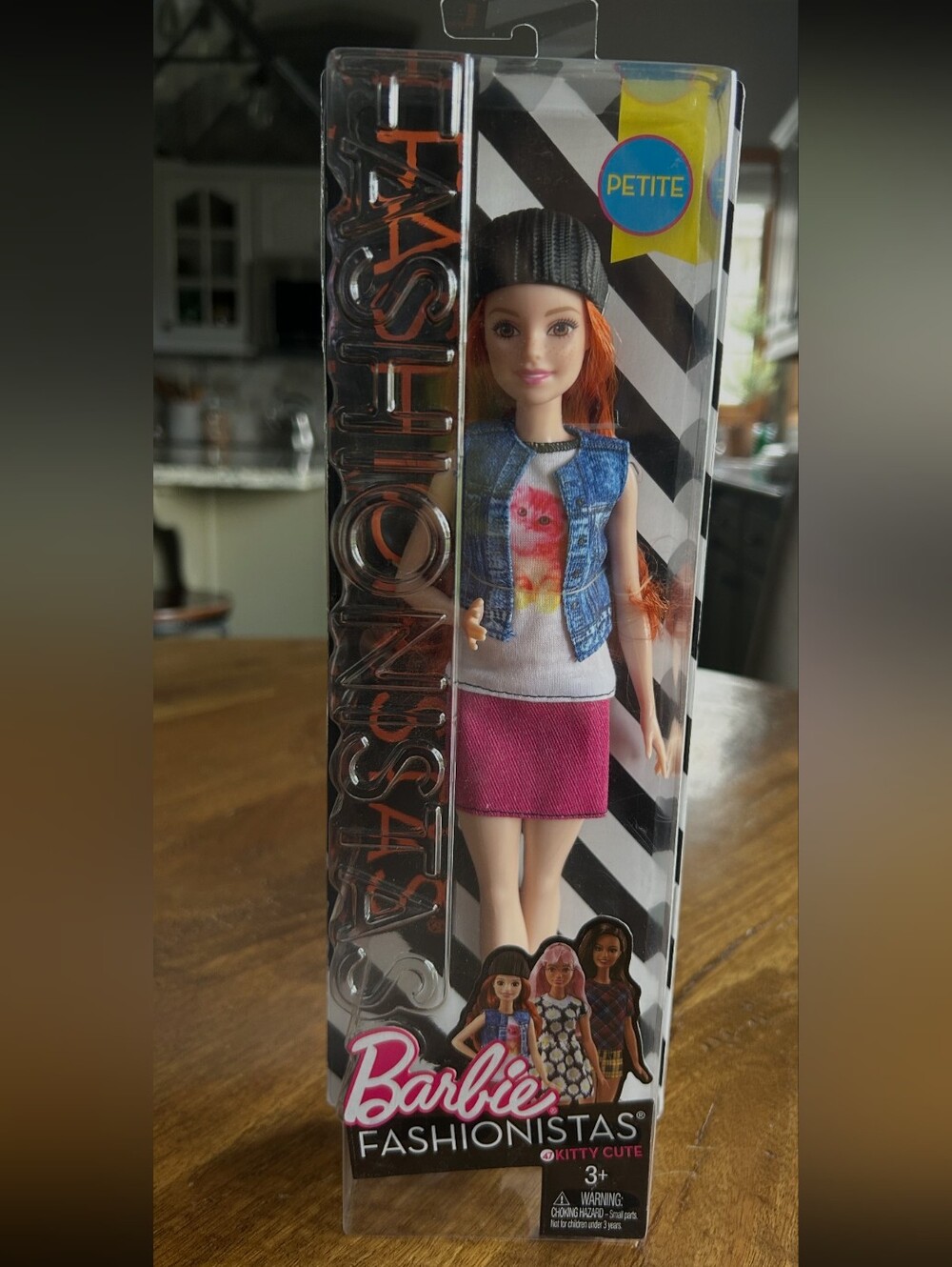 Petite Barbie Fashionistas #47 KITTY CUTE 2016